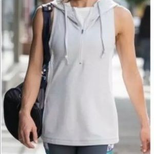 Calia by Carrie Underwood sleeveless top L